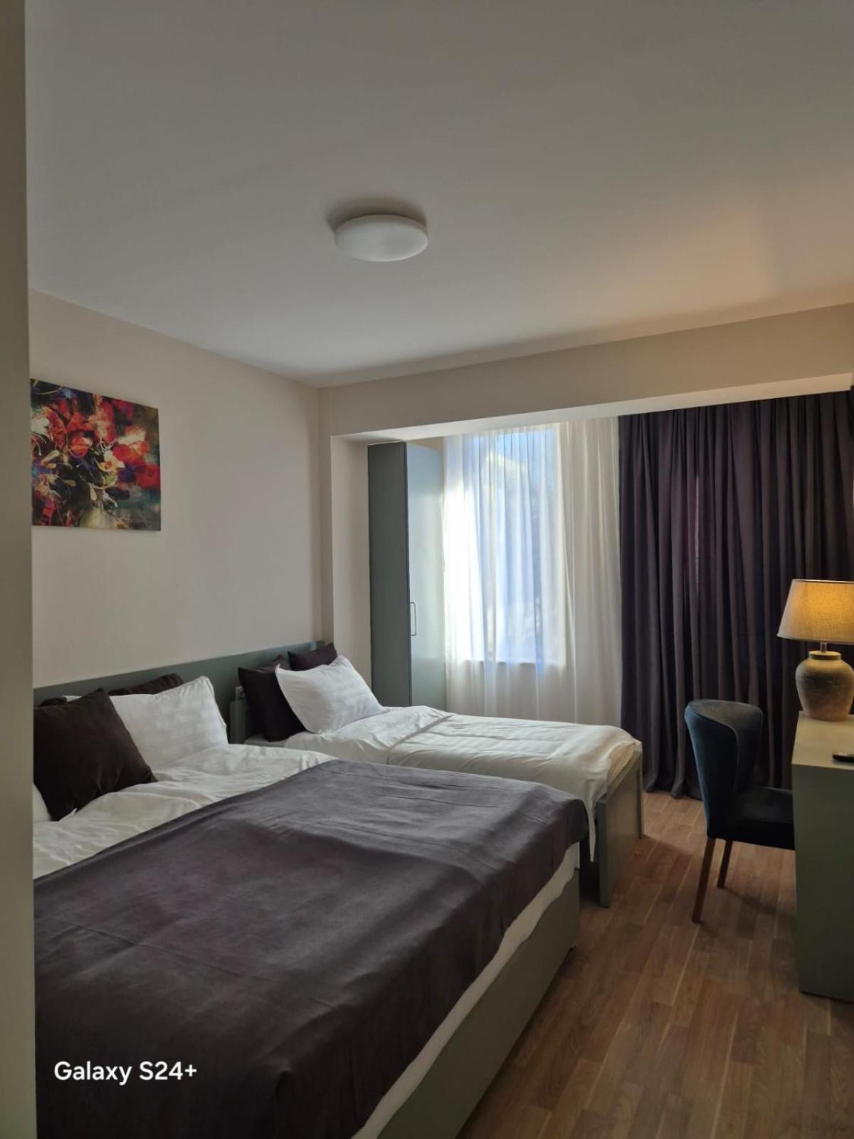 Hotel Asa Tbilisi Esterno foto