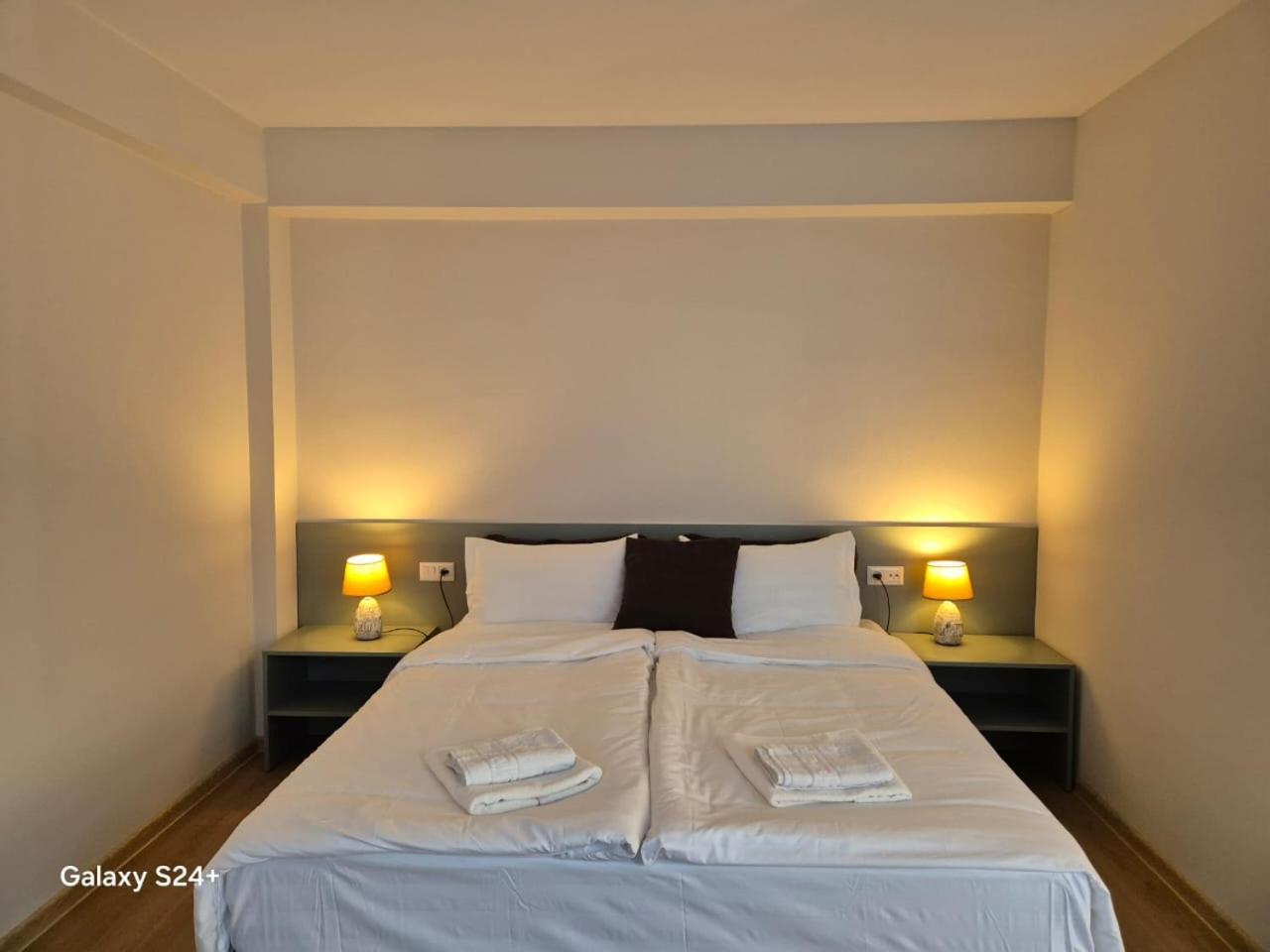Hotel Asa Tbilisi Esterno foto