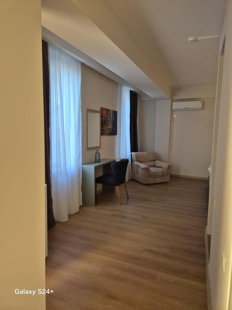 Hotel Asa Tbilisi Esterno foto
